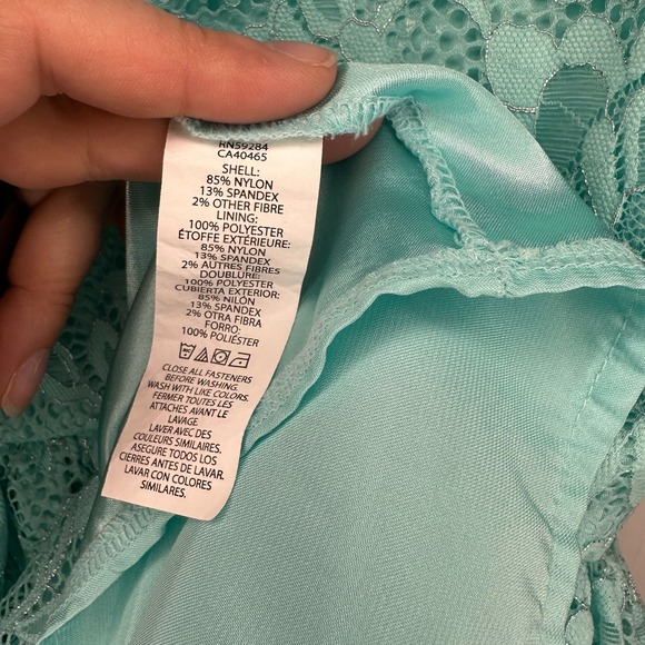 EUC Easter Children’s Place Toddler Girls Size 4T Short Sleeve Flowy Lace Dress - Picture 4 of 6